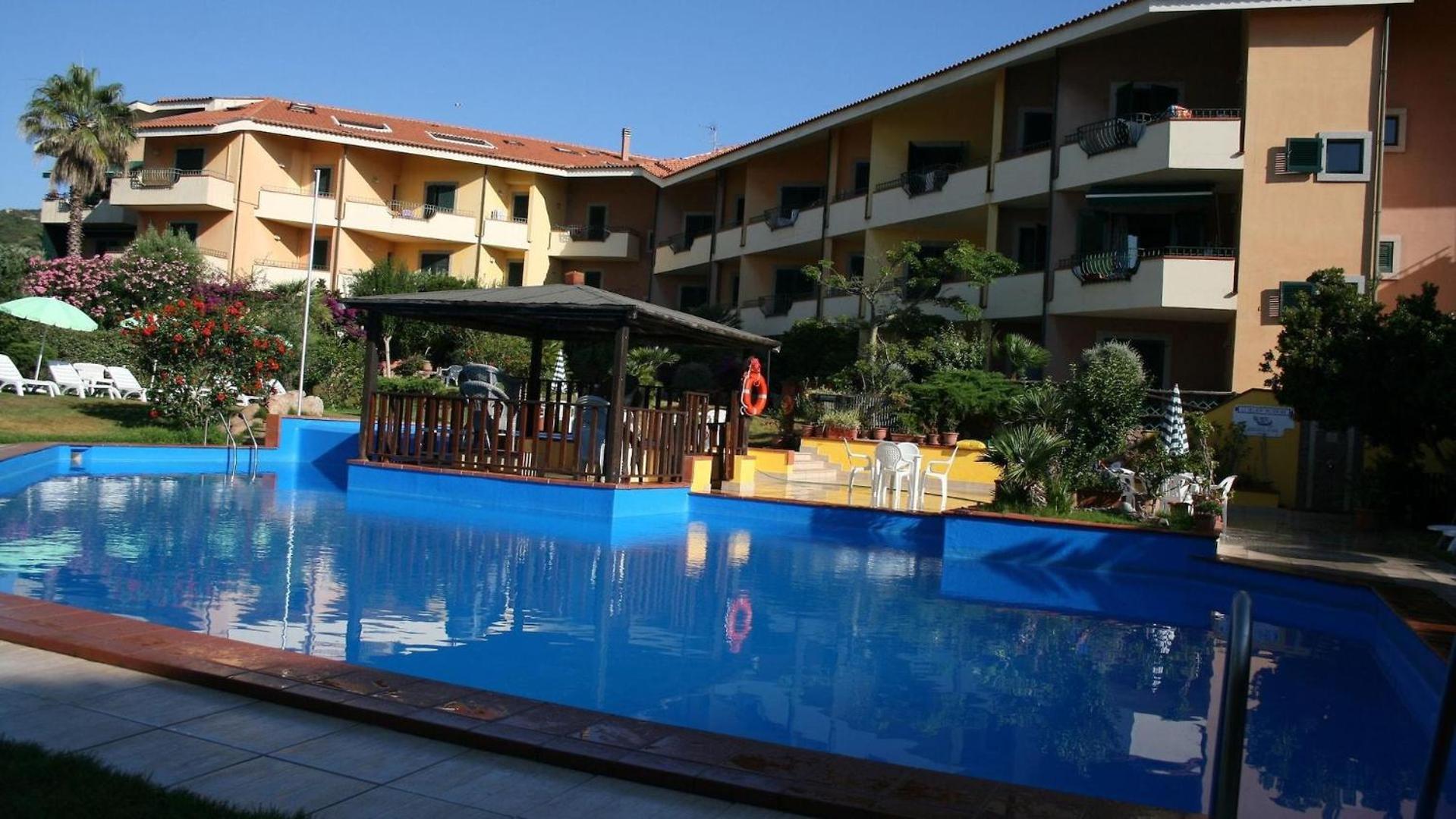 Delizioso Attico Con Piscina